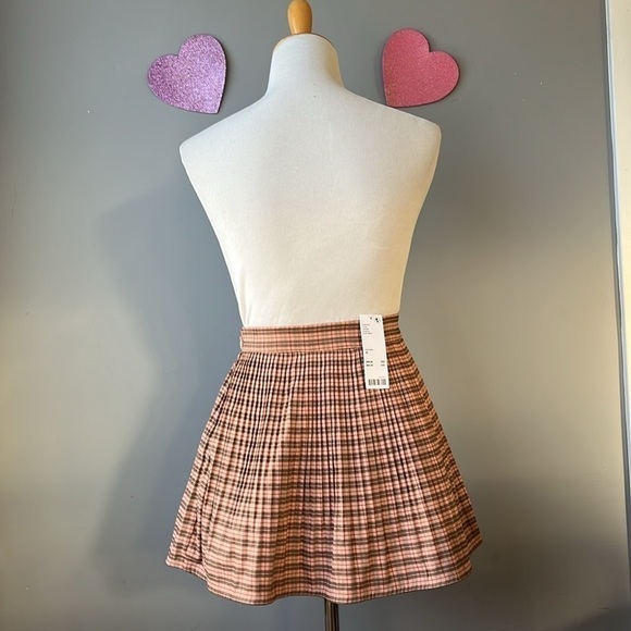 NWT urban outfitters pleated skirt - Picture 2 of 3